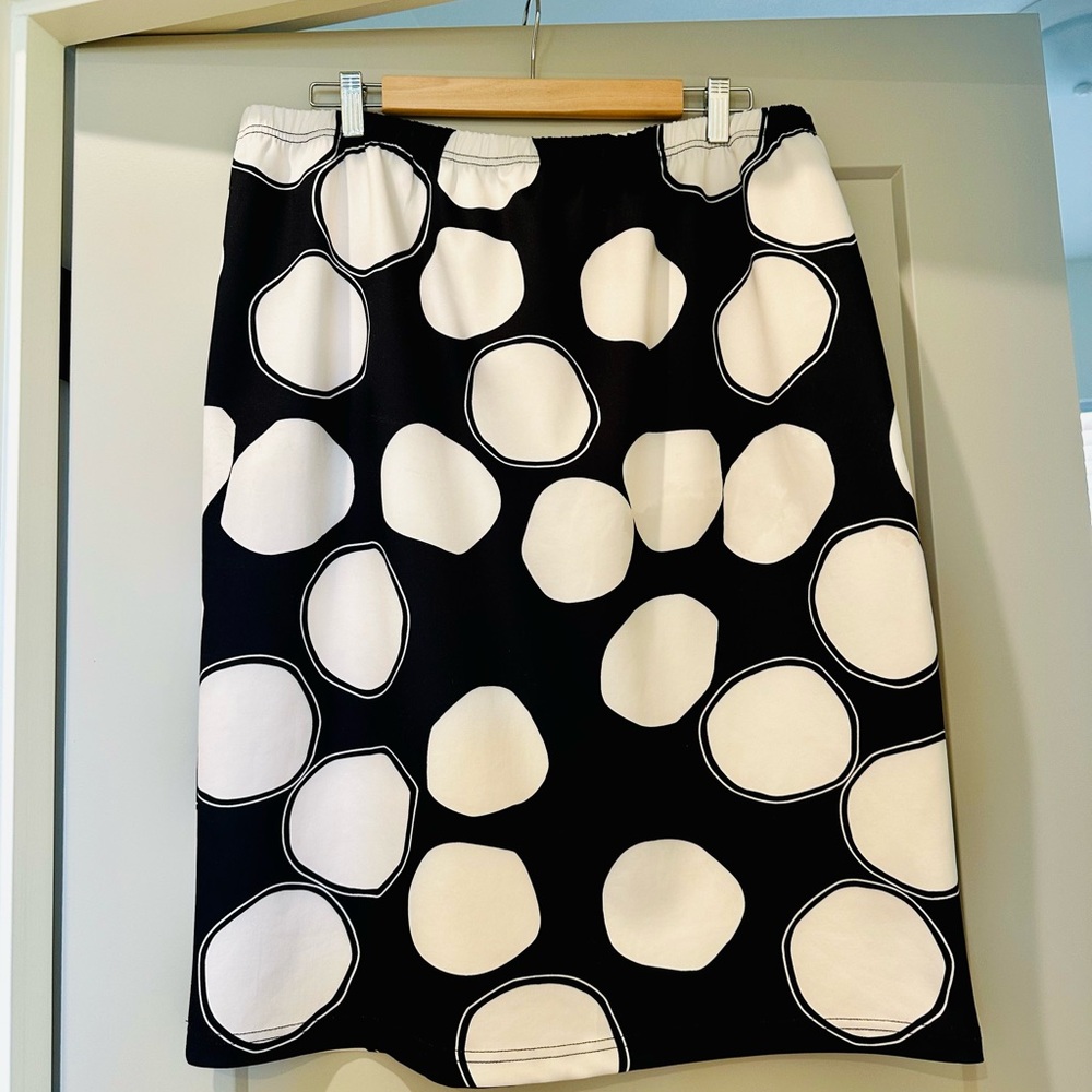 Nuggles Black/White Giant Spots Knee-Length Pencil Skirt 3X